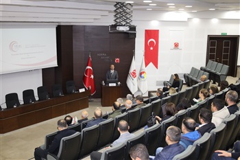 HAK ve TOBB İş Birliğinde Gerçekleştirilen “Ticarette Helal Belgelendirmenin Önemi ve Güncel Gelişmeler” Başlıklı Bilgilendirme Seminerleri Devam Ediyor